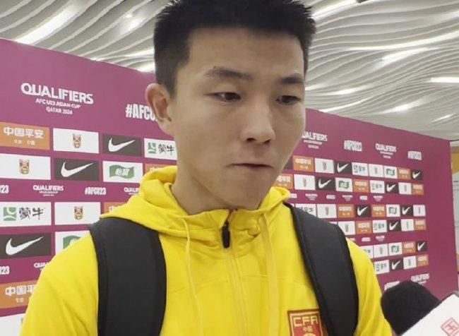 当然，我希望奥纳纳能够出战更多的比赛，但如果他不能，我们还有另外两名优秀的门将可以替代他的位置。